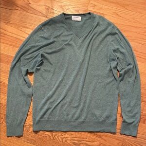 Old Navy Men's Teal V-Neck Sweater